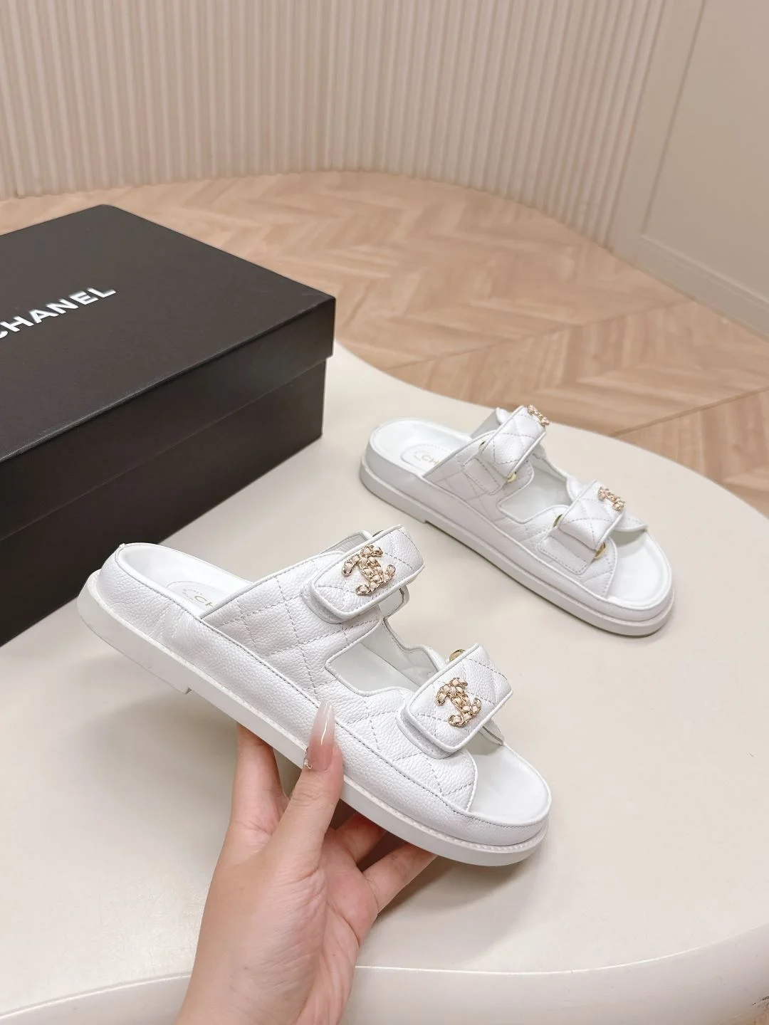 Casual Chanel Slippers 17664