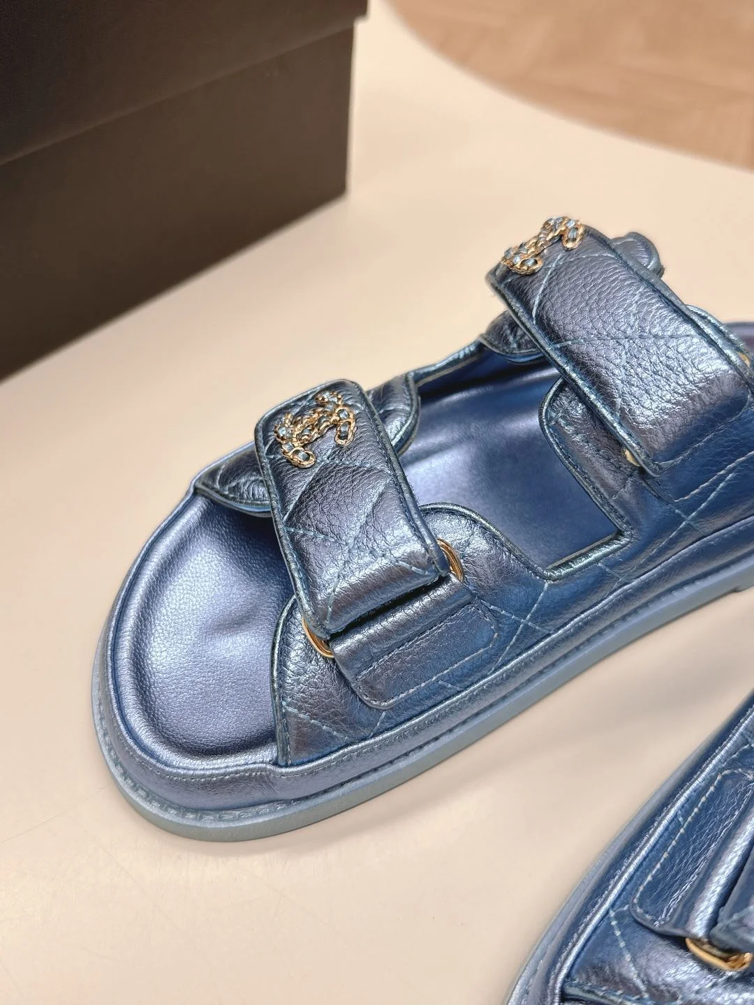 MoistureWicking Chanel Slippers 17670