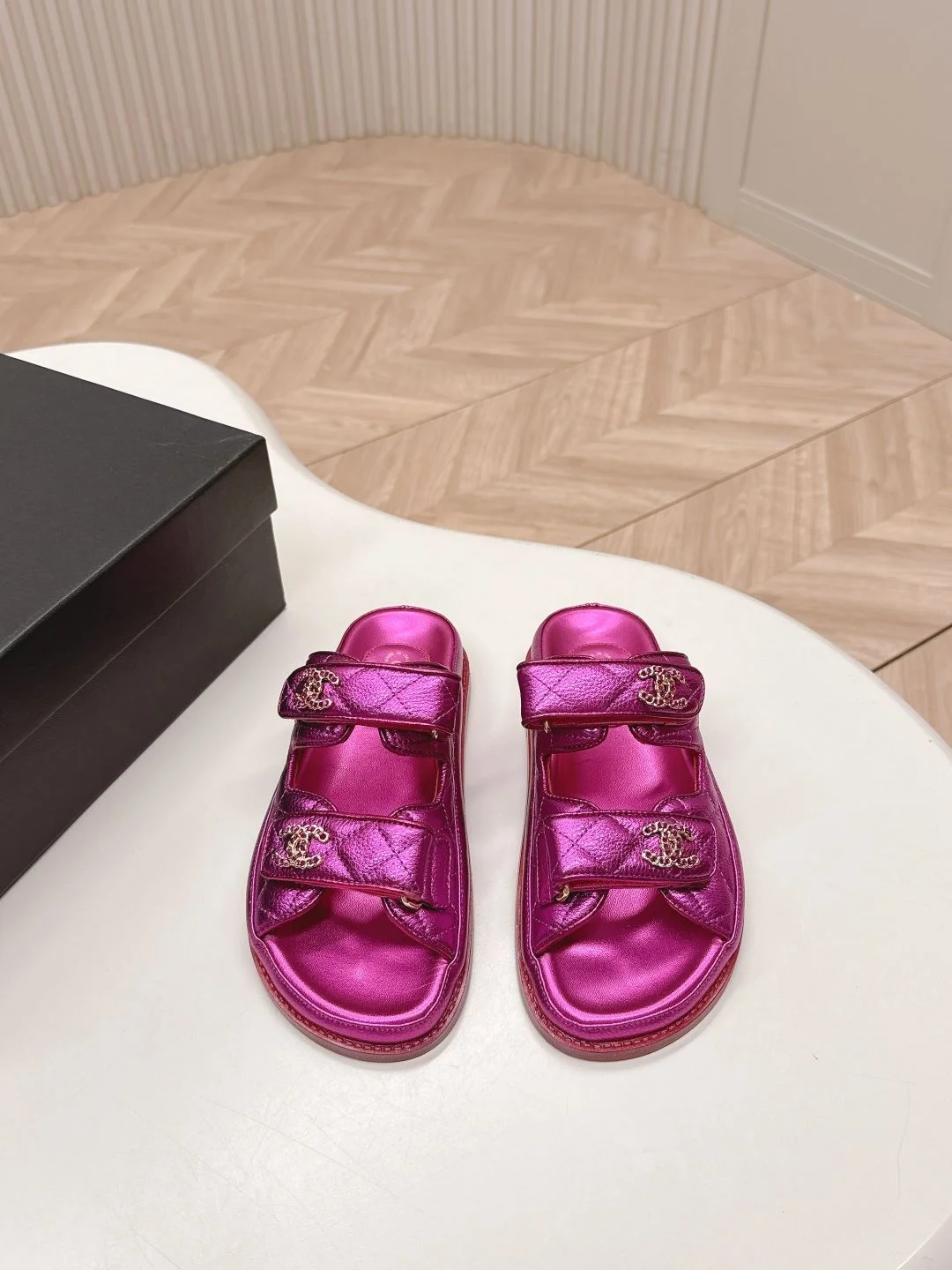 Trendy Chanel Slippers 17673