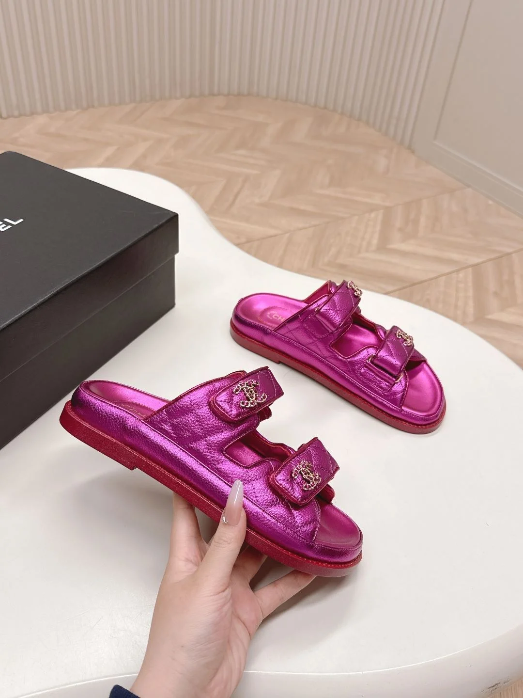 Trendy Chanel Slippers 17673