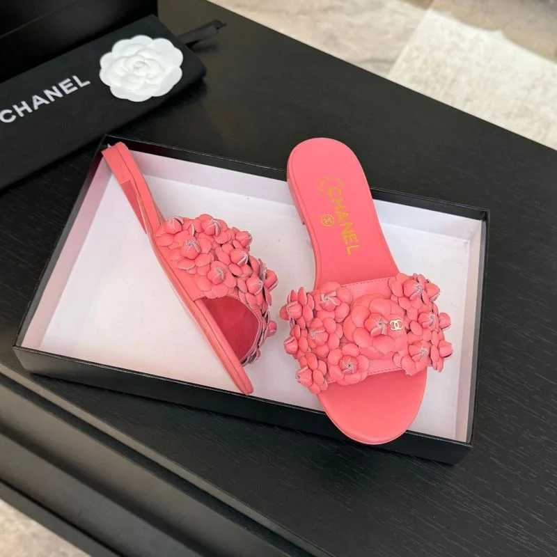TechFriendly Chanel Slippers 17658