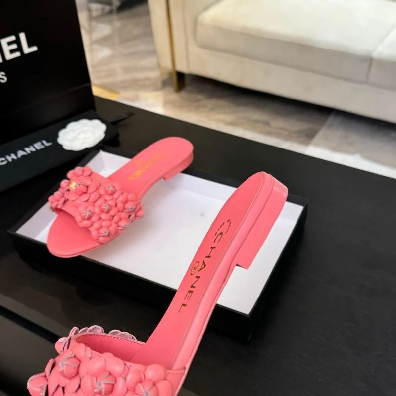 TechFriendly Chanel Slippers 17658