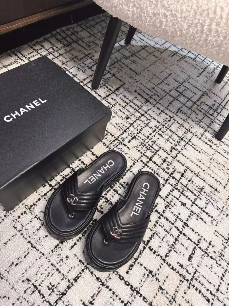 Durable Chanel Slippers 17661