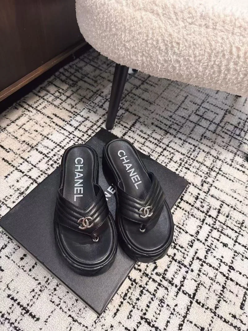 Durable Chanel Slippers 17661
