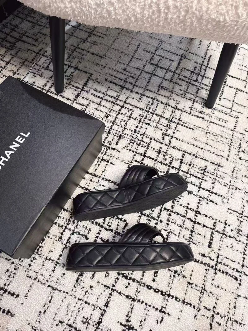 Durable Chanel Slippers 17661