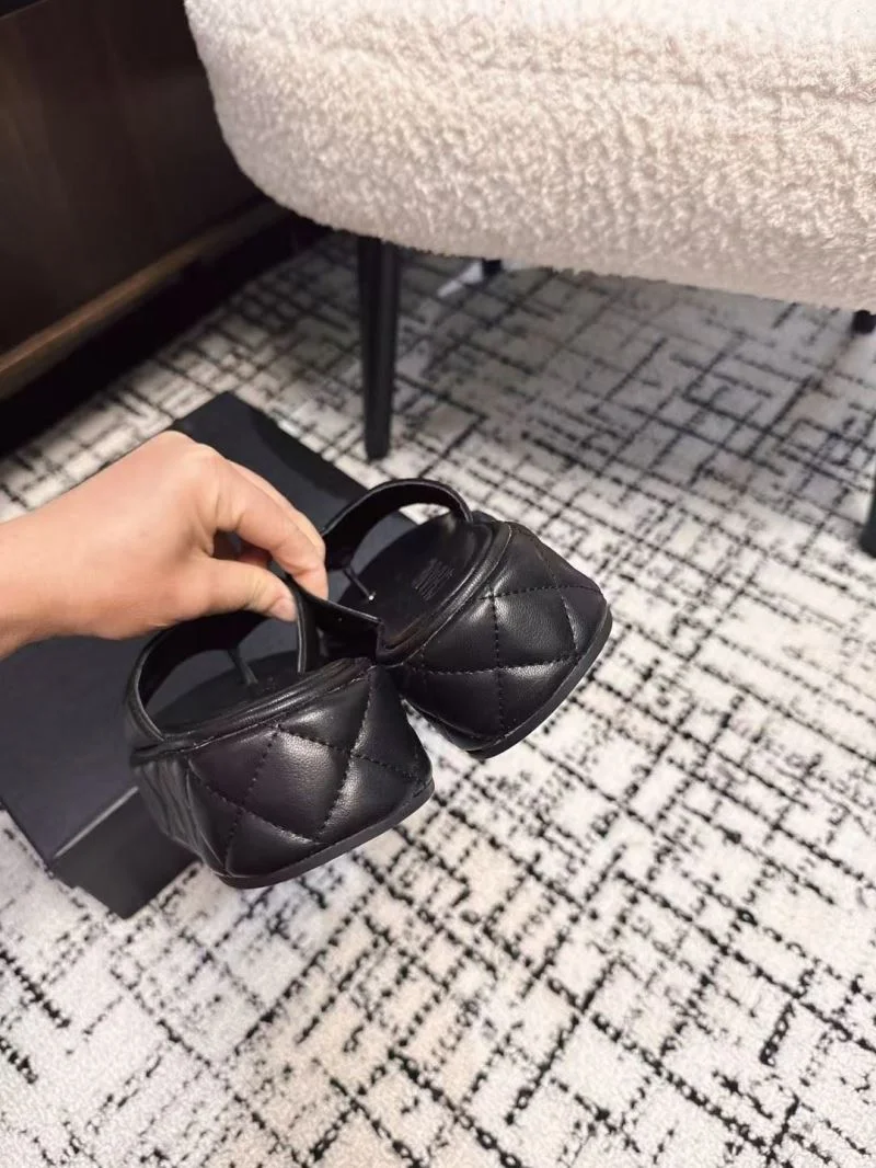 Durable Chanel Slippers 17661