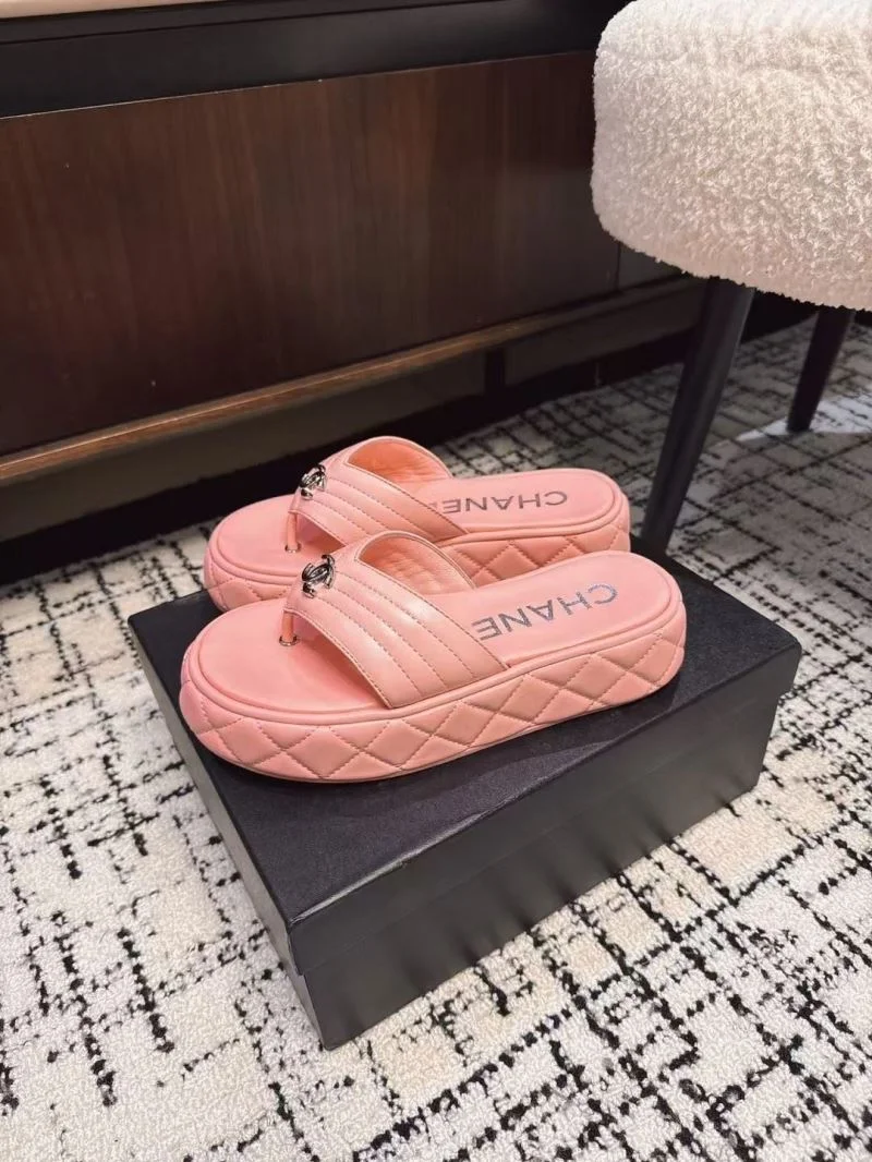 ModernLook Chanel Slippers 17653