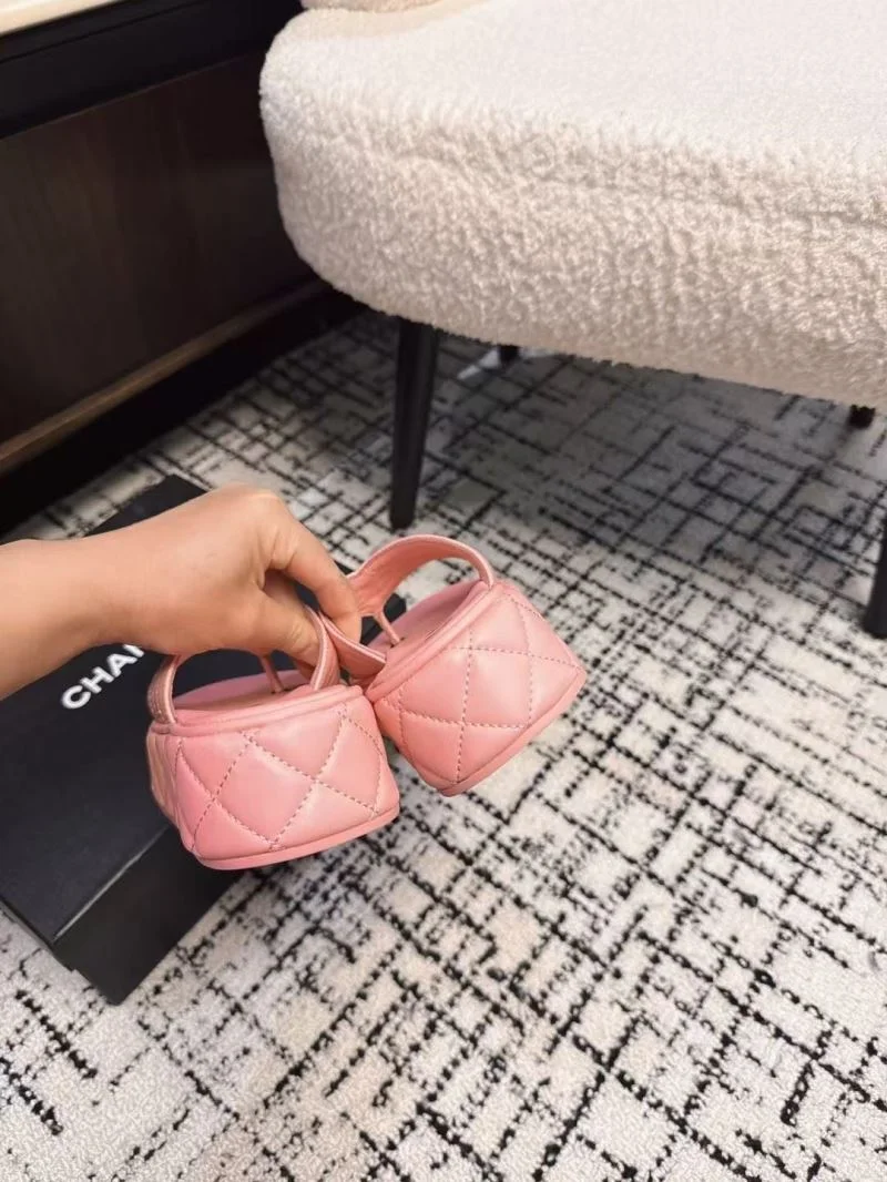 ModernLook Chanel Slippers 17653