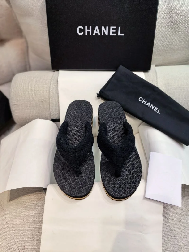 Chanel Slippers Sleek 17722