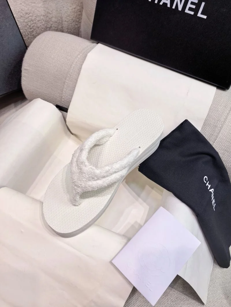 UrbanStyle Chanel Slippers 17647
