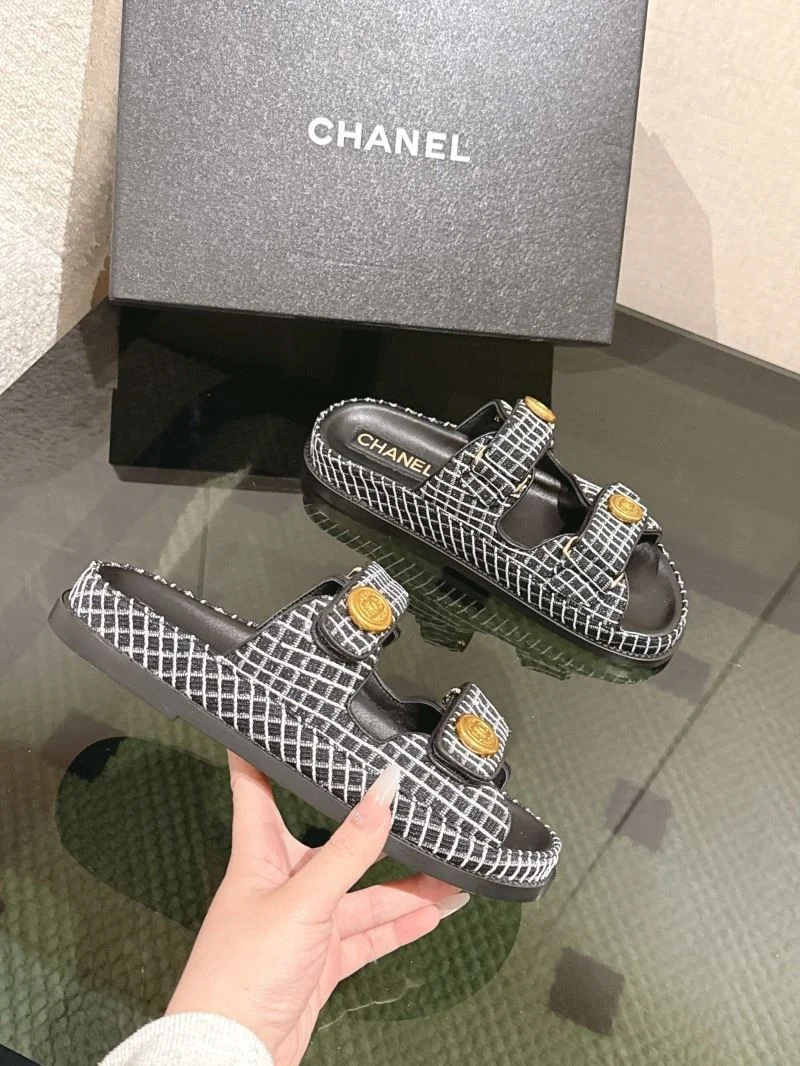 Chanel Slippers Durable 17622