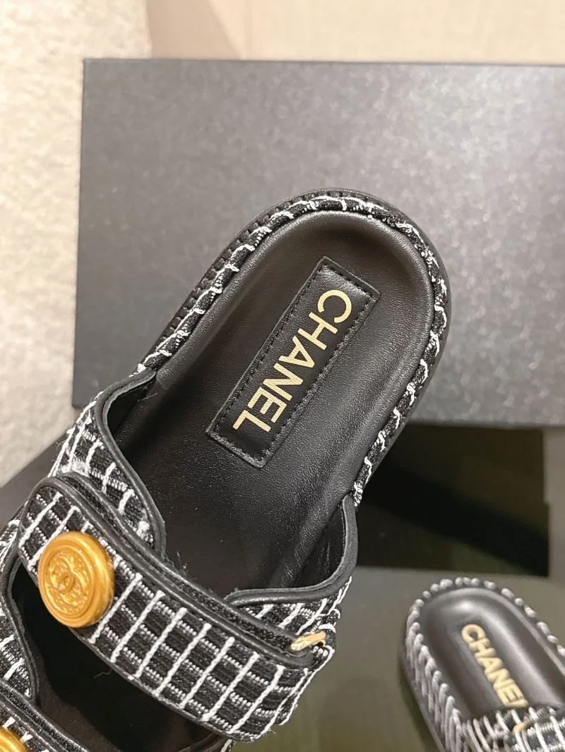 Chanel Slippers Durable 17622