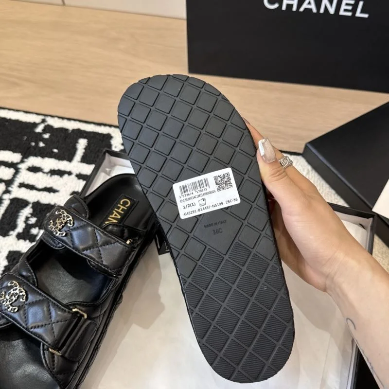 Chanel Slippers ComfortFit 17599