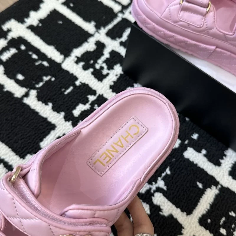 Chanel Slippers Unisex 17623