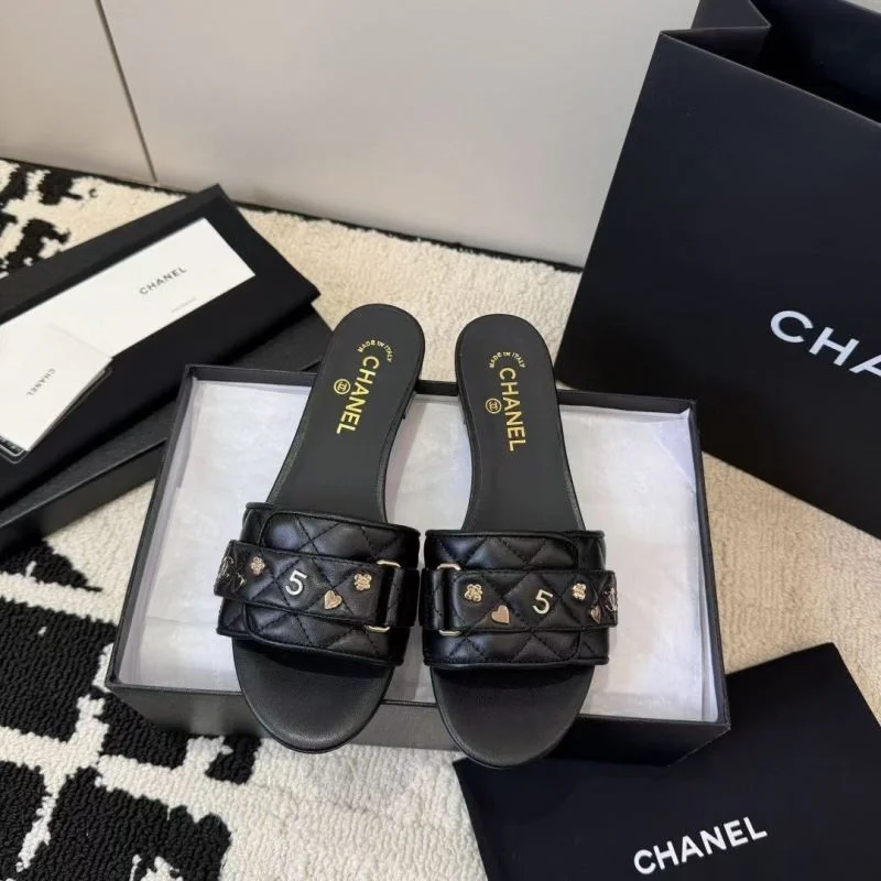 Sporty Chanel Slippers 17609