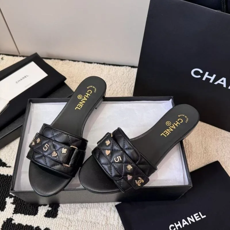 Sporty Chanel Slippers 17609