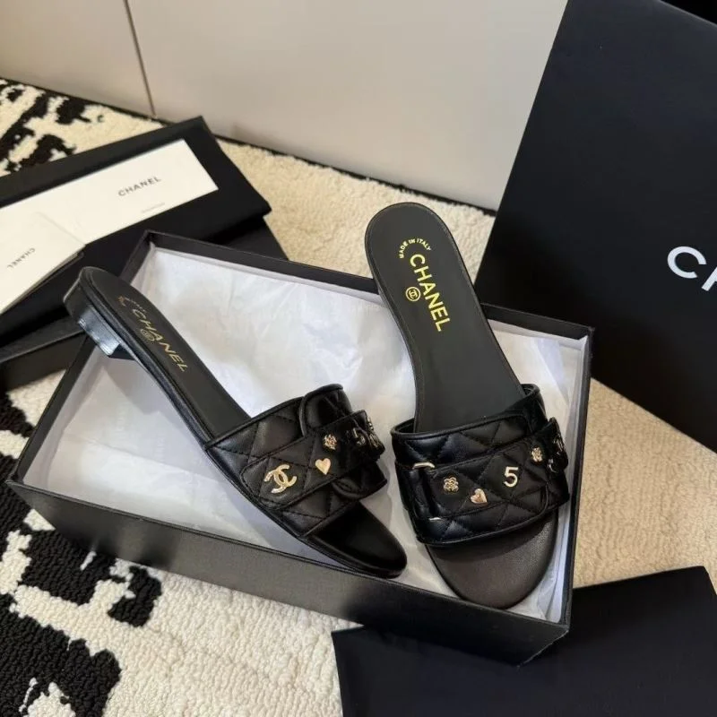 Sporty Chanel Slippers 17609