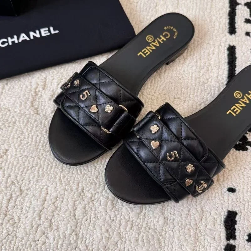 Sporty Chanel Slippers 17609