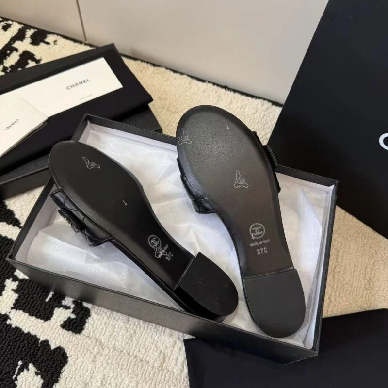 Sporty Chanel Slippers 17609