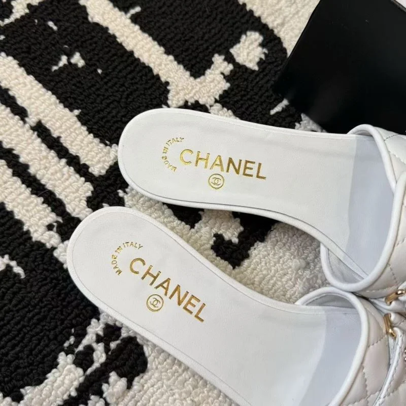 Supportive Chanel Slippers 17611