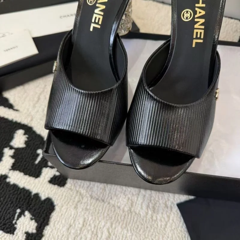 Chanel Slippers Sleek 17596
