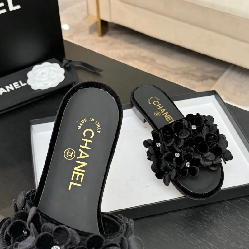 Chanel Slippers Trendsetting 17649