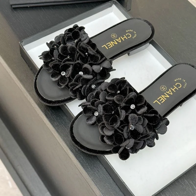 Chanel Slippers Trendsetting 17649