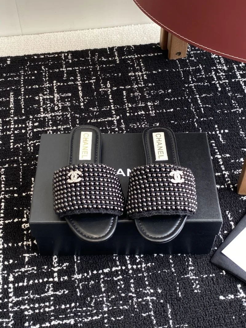 Chanel Slippers Trendsetting 17595