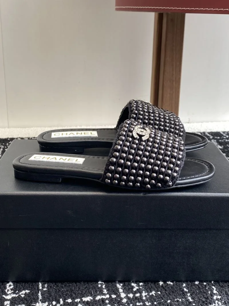 Chanel Slippers Trendsetting 17595