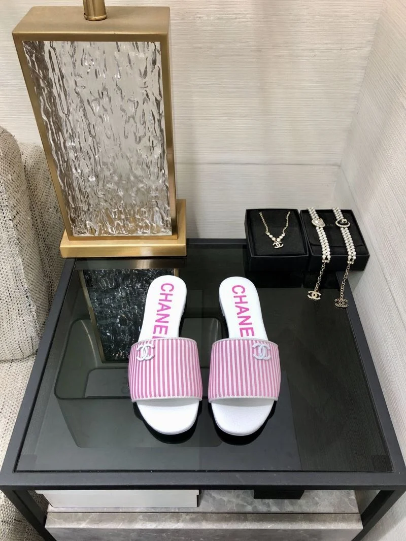 Supportive Chanel Slippers 17576