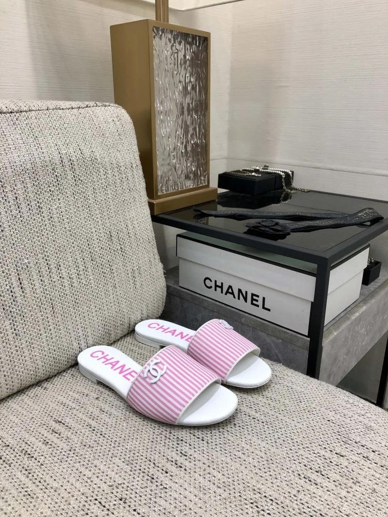 Supportive Chanel Slippers 17576