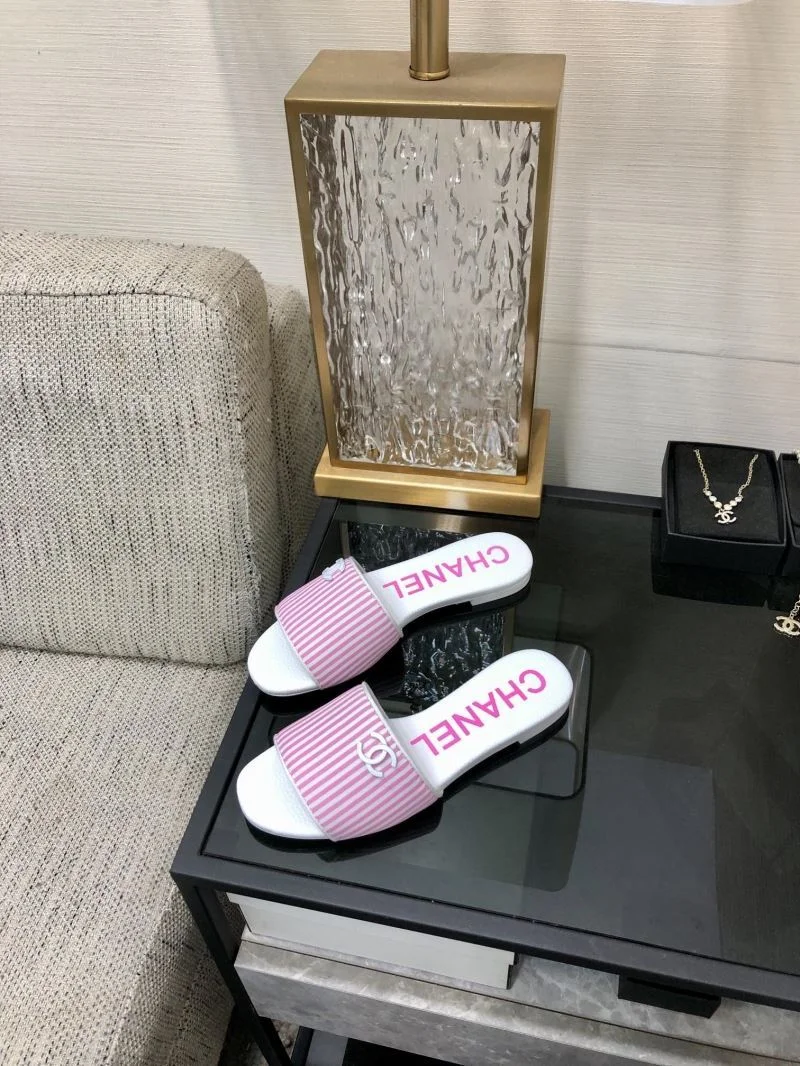 Supportive Chanel Slippers 17576