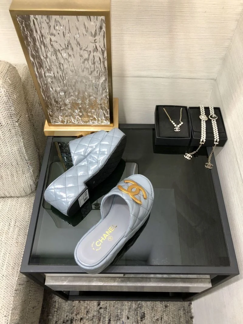 Functional Chanel Slippers 17580