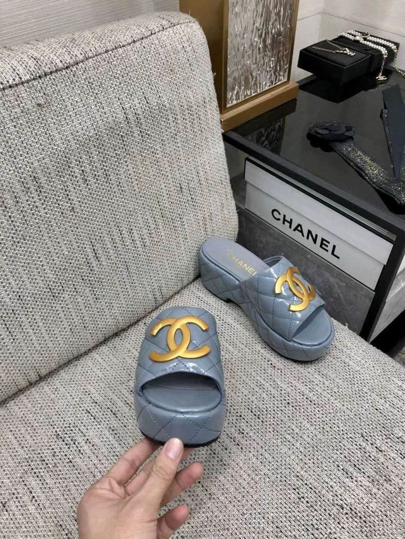 Functional Chanel Slippers 17580