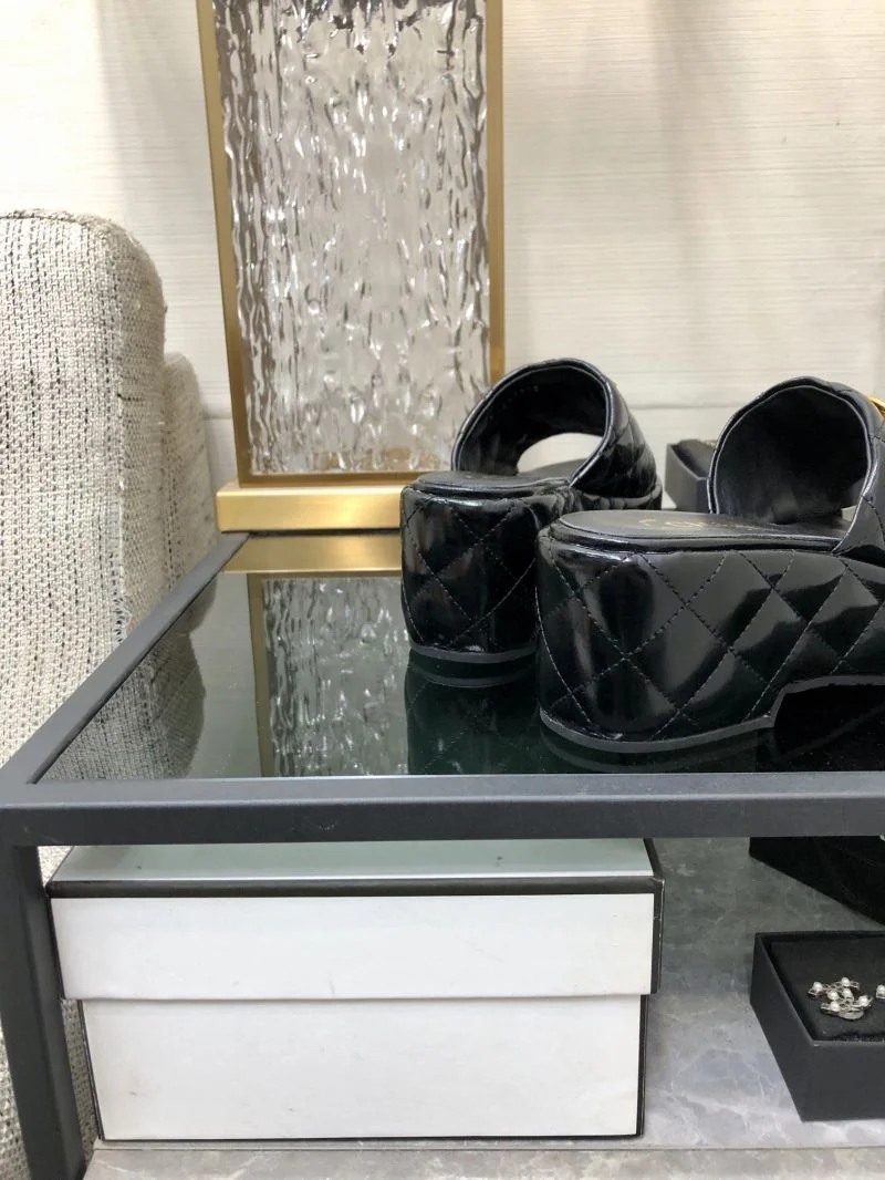 FlexibleFit Chanel Slippers 17569