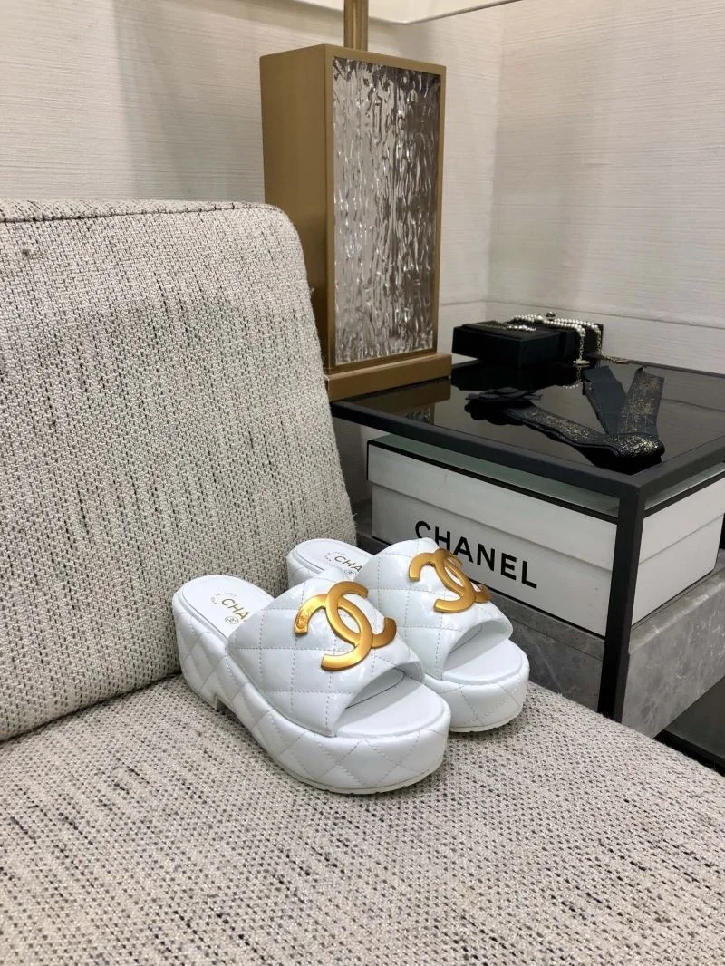 Comfortable Chanel Slippers 17568