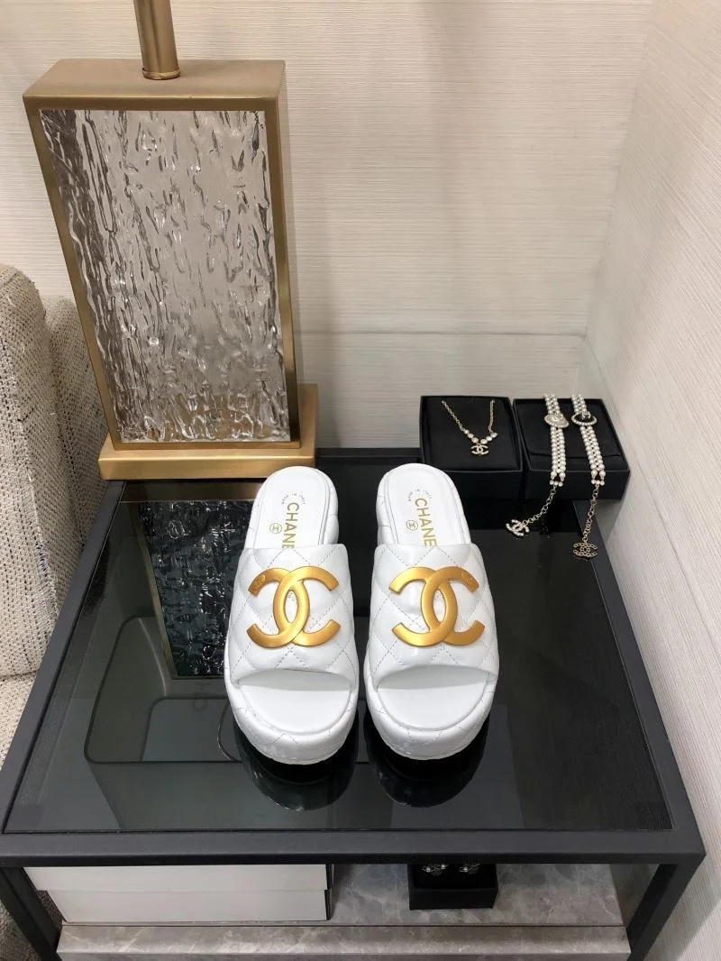 Comfortable Chanel Slippers 17568