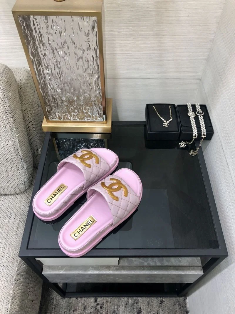 Neat Chanel Slippers 17570