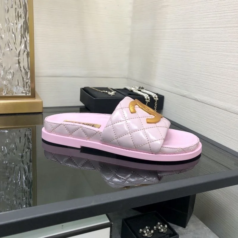 Neat Chanel Slippers 17570