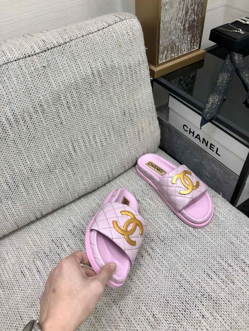 Neat Chanel Slippers 17570