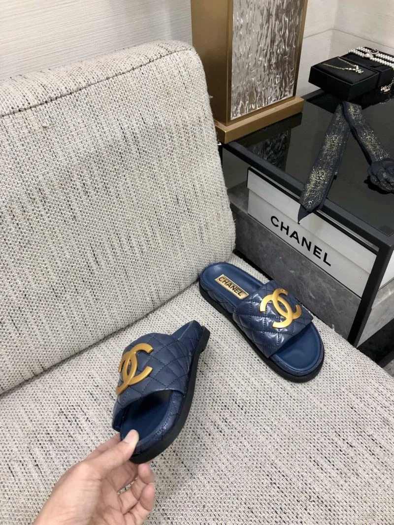 Chanel Slippers Elegant 17564