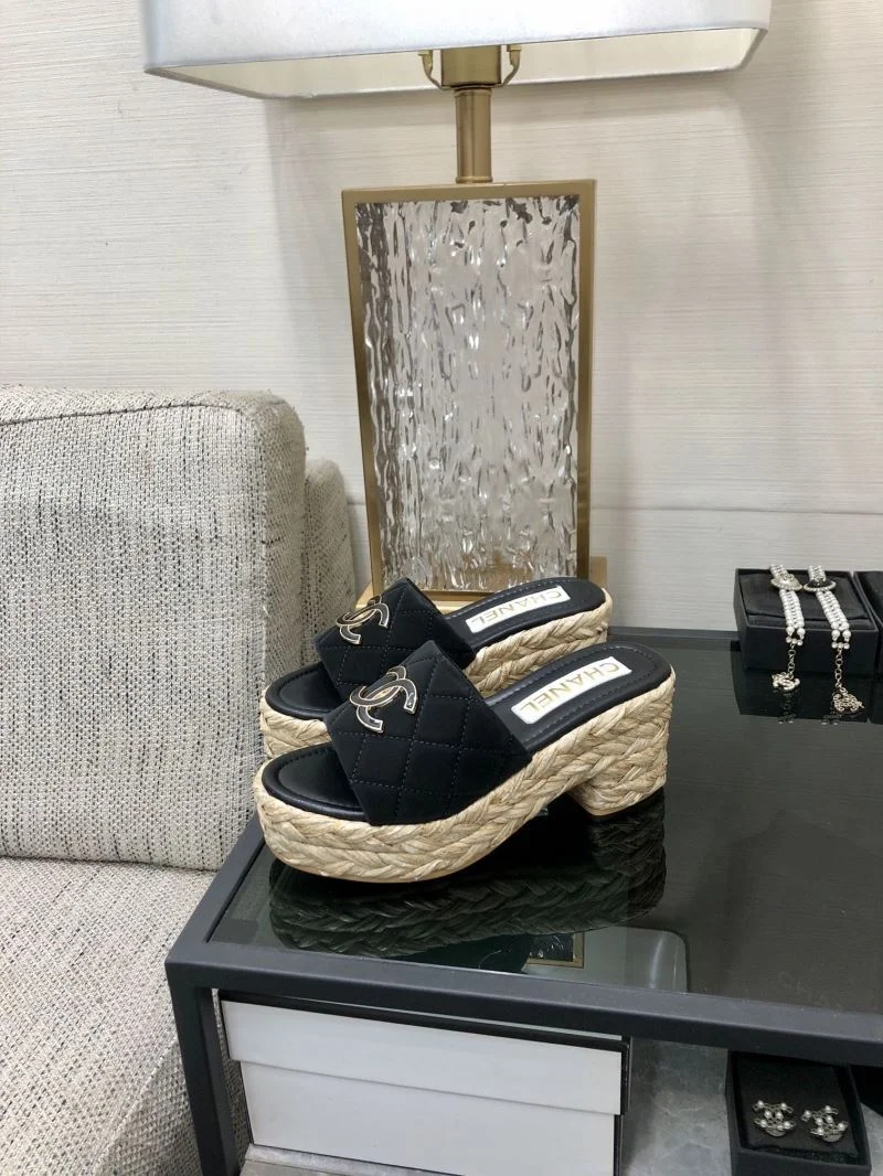 Chanel Slippers Neat 17565
