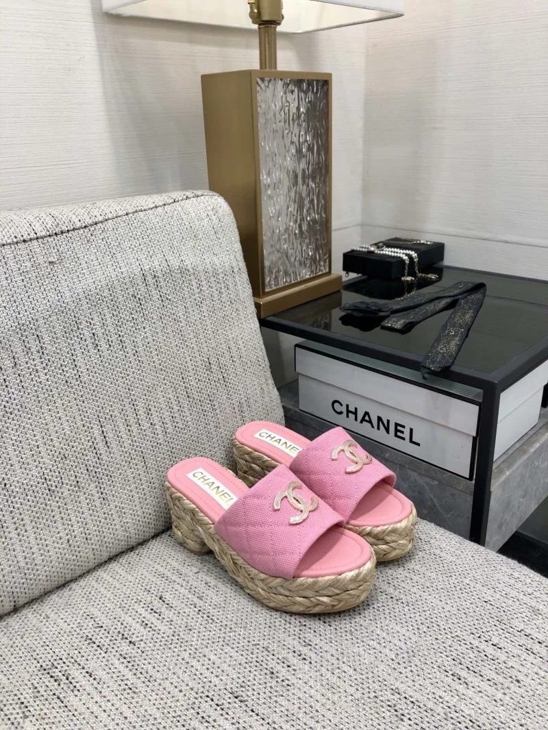 Youthful Chanel Slippers 17562