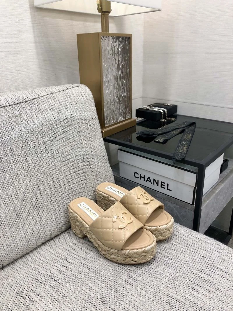 Stylish Chanel Slippers 17563