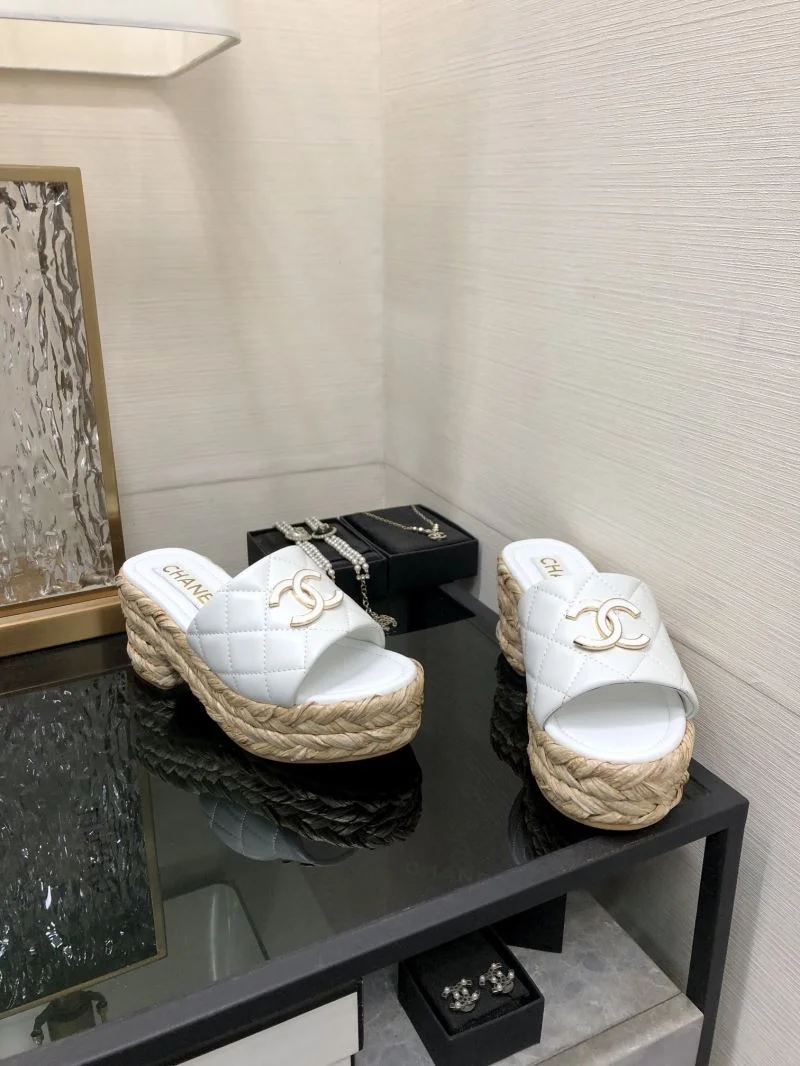 FashionForward Chanel Slippers 17553
