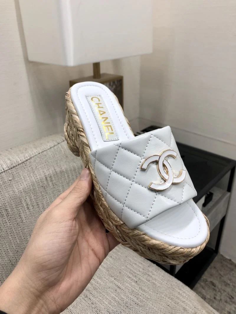 FashionForward Chanel Slippers 17553