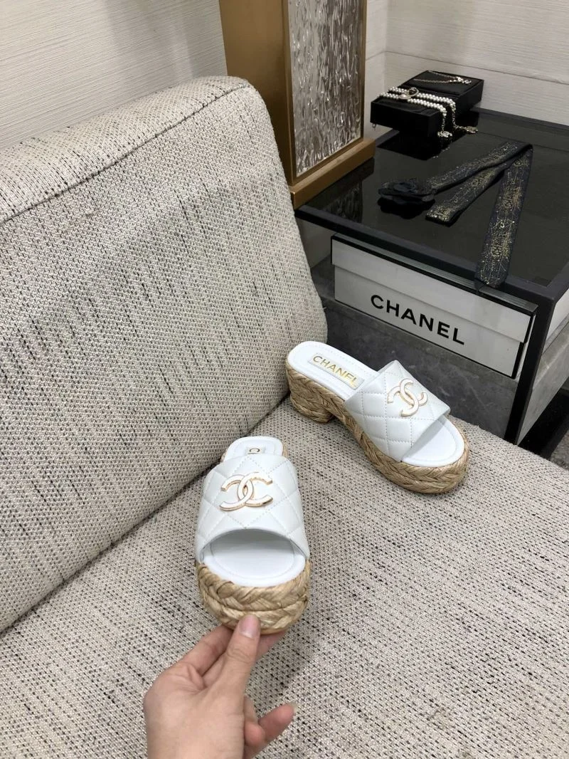 FashionForward Chanel Slippers 17553