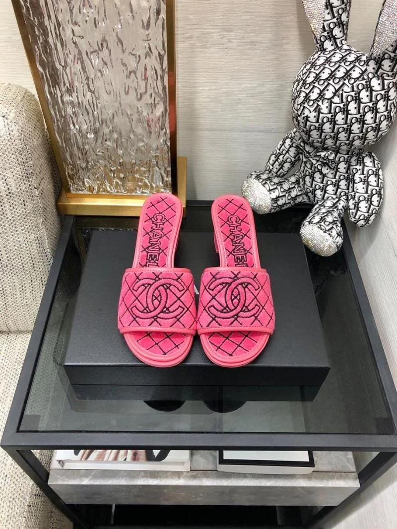 Resilient Chanel Slippers 17556