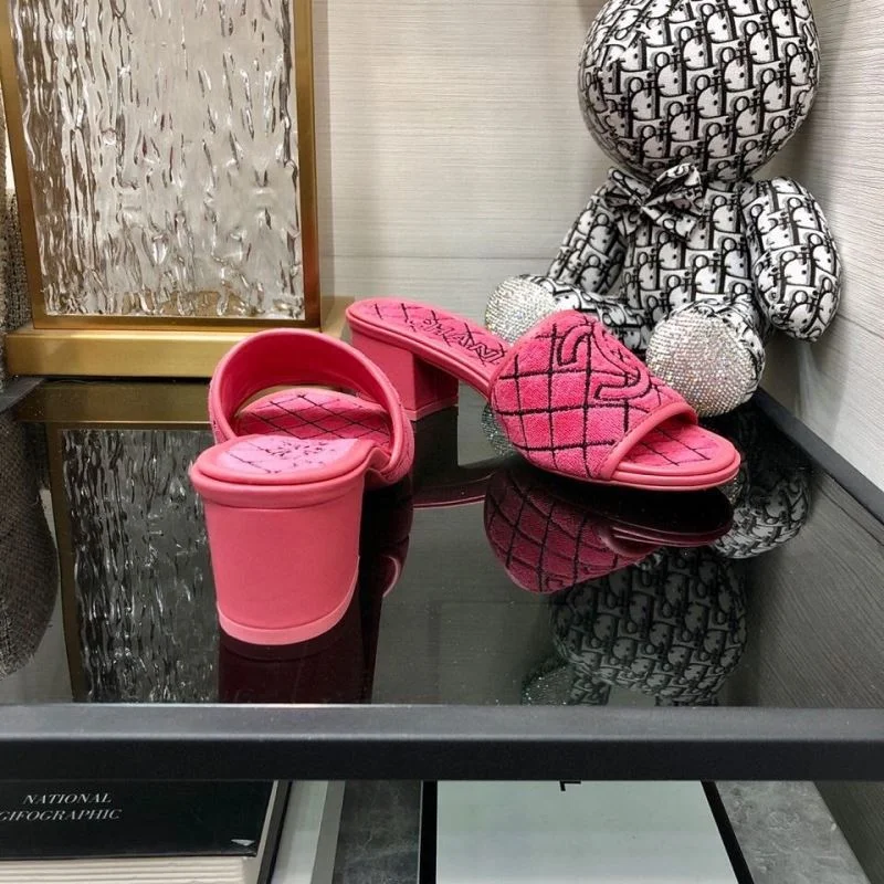 Resilient Chanel Slippers 17556