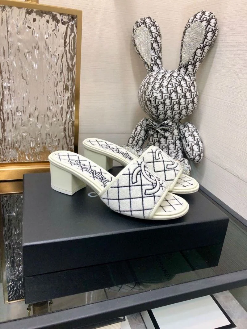 Chanel Slippers FashionForward 17547